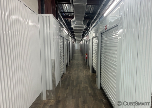 Facility photo: //images.sparefoot.com/medium/2462696a573ed4e4490.jpg
