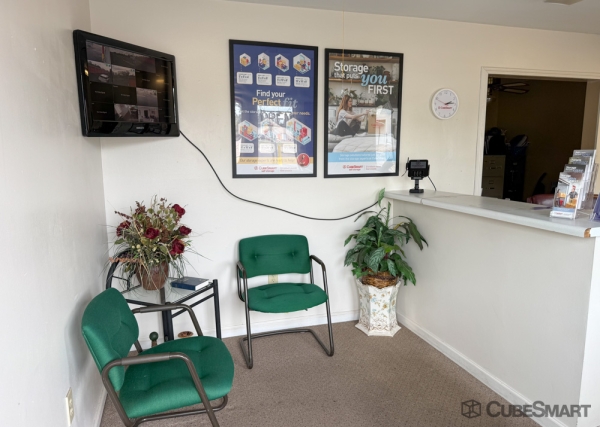 Facility photo: //images.sparefoot.com/medium/2462716a57406e2e59d.jpg