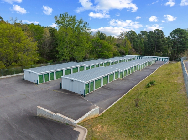 Facility photo: //images.sparefoot.com/medium/2462756a5117c8d3690.jpg