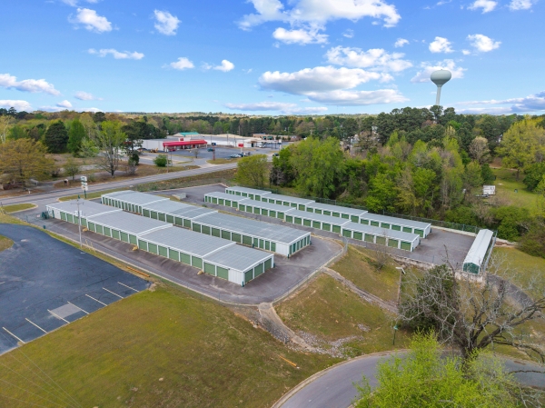 Facility photo: //images.sparefoot.com/medium/2462756a51180f4d06c.jpg
