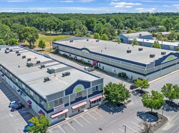 Facility photo: //images.sparefoot.com/medium/2462786a552ceaaeeb6.jpg