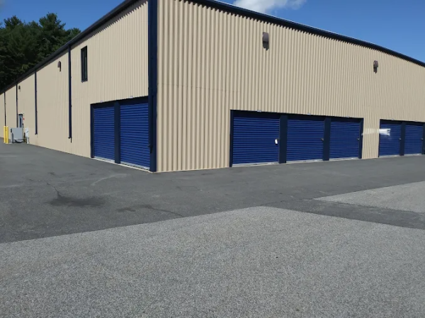 Facility photo: //images.sparefoot.com/medium/2462836a5780c01789a.png