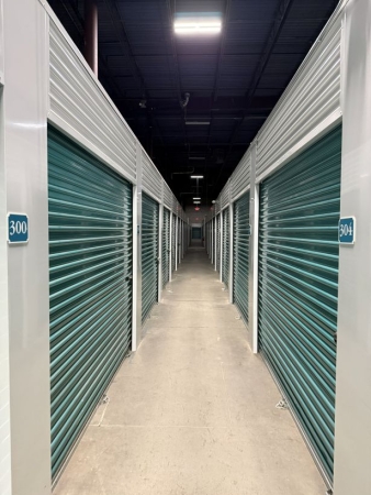Facility photo: //images.sparefoot.com/medium/2462856a578856084a6.jpg