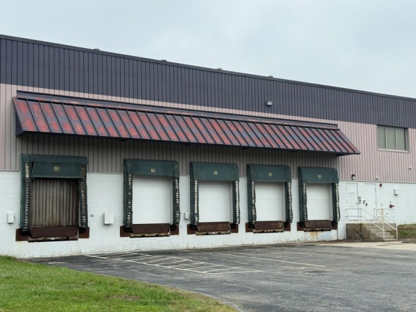 Facility photo: //images.sparefoot.com/medium/2462856a57885aac0fc.jpg