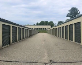 Facility photo: //images.sparefoot.com/medium/2463076a5799501fe84.png