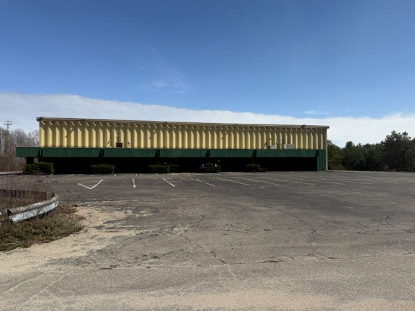Facility photo: //images.sparefoot.com/medium/2463076a57995529ed3.jpg