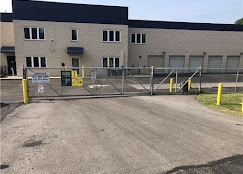 Facility photo: //images.sparefoot.com/medium/2463336a5649515af63.jpg