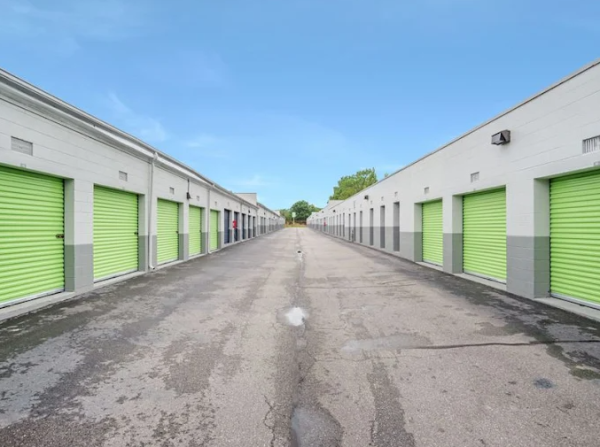 Facility photo: //images.sparefoot.com/medium/2463386a556e3ec863d.png