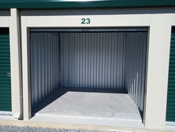 Facility photo: //images.sparefoot.com/medium/2463936a57e9031d9ff.jpg