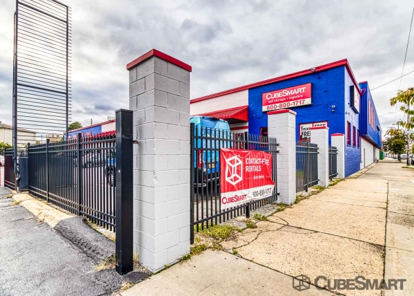 Storage Units at CubeSmart Self Storage - Queens - 122-20 Merrick Blvd - 122-20 Merrick Blvd