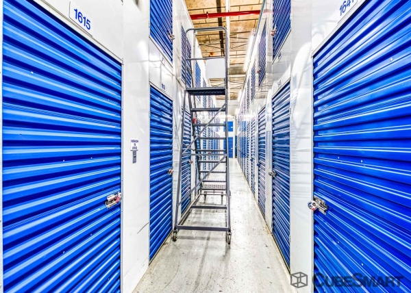 Storage Units at CubeSmart Self Storage - Queens - 122-20 Merrick Blvd - 122-20 Merrick Blvd