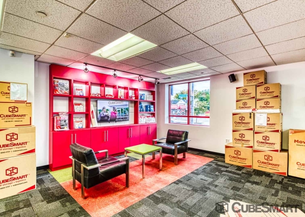 Storage Units at CubeSmart Self Storage - Queens - 122-20 Merrick Blvd - 122-20 Merrick Blvd