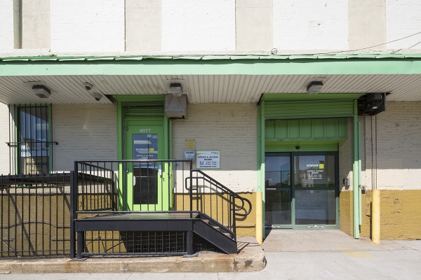 Storage Units at Storage Post - East Tremont (Bronx) - 4077 Park Ave