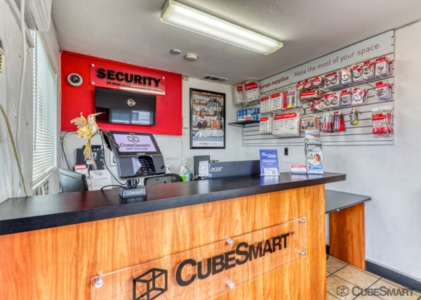 Storage Units at CubeSmart Self Storage - Sacramento - 7245 55th St - 7245 55th St