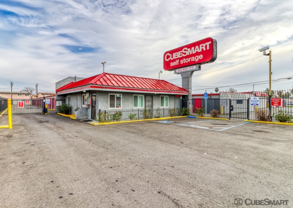 Storage Units at CubeSmart Self Storage - Sacramento - 7245 55th St - 7245 55th St