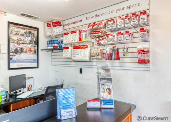 Storage Units at CubeSmart Self Storage - Sacramento - 7245 55th St - 7245 55th St