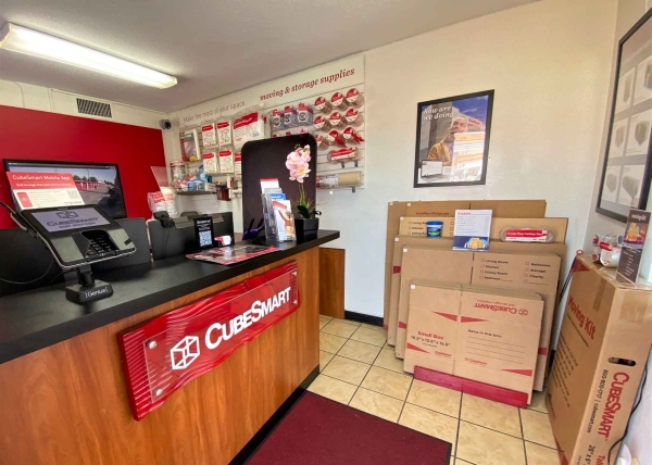 Storage Units at CubeSmart Self Storage - Orangevale - 9360 Greenback Lane