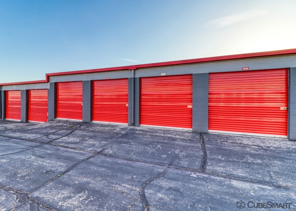 Facility photo: //images.sparefoot.com/medium/63288688c5fdcd5e79.jpg