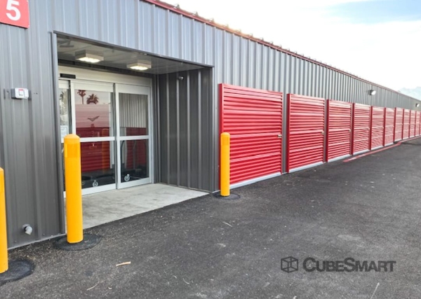 Storage Units at CubeSmart Self Storage - Las Vegas - 7370 W Cheyenne Ave - 7370 W Cheyenne Ave