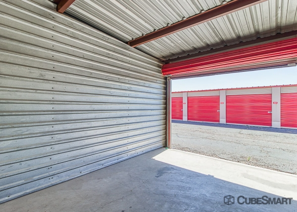 Storage Units at CubeSmart Self Storage - Glendale - 7028 North Dysart Road