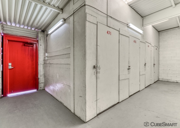 Storage Units at CubeSmart Self Storage - Rialto - 1238 West Baseline - 1238 West Baseline