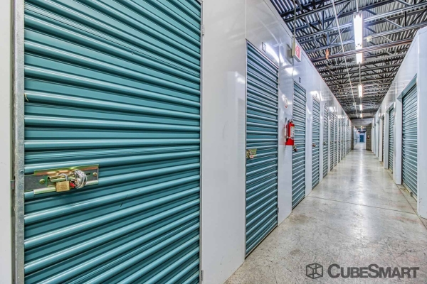 Storage Units at CubeSmart Self Storage - Charlotte - 5008 W Wt Harris Blvd - 5008 W Wt Harris Blvd