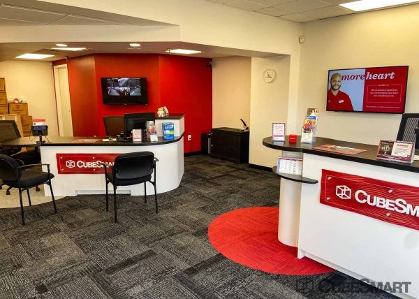 Facility photo: //images.sparefoot.com/medium/6333669df3c269b559.jpg