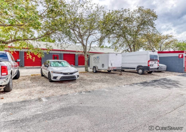 Storage Units at CubeSmart Self Storage - Naples - 5650 Naples Blvd - 5650 Naples Blvd