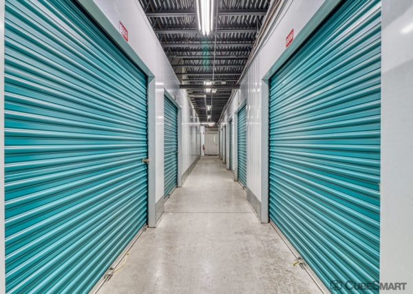 Facility photo: //images.sparefoot.com/medium/6338069031e8f9606e.jpg