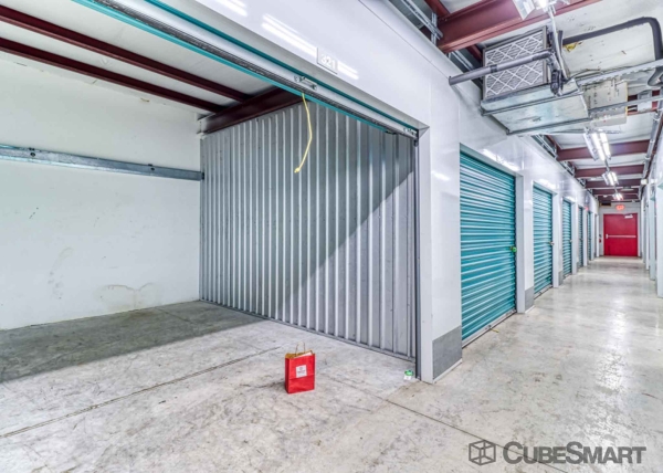 Storage Units at CubeSmart Self Storage - Fort Lauderdale - 3901 Riverland Rd - 3901 Riverland Rd