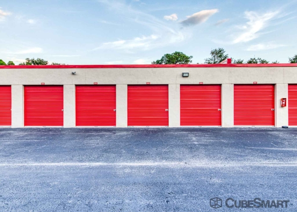 Storage Units at CubeSmart Self Storage - Boynton Beach - 7358 W Boynton Beach Blvd - 7358 Boynton Beach Blvd