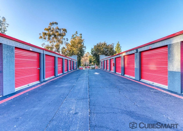 Facility photo: //images.sparefoot.com/medium/634066a1936f39524f.jpg