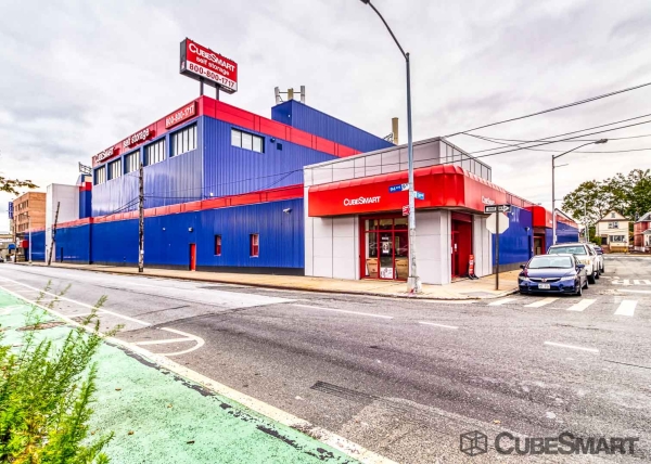 Storage Units at CubeSmart Self Storage - Jamaica - 138-54 94th Avenue - 138-54 94Th Avenue