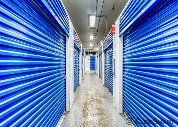 Facility photo: //images.sparefoot.com/medium/6340869f705114cbeb.jpg