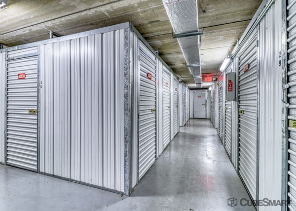 Storage Units at CubeSmart Self Storage - Bradenton - 6512 14th Street West - 6512 14th St W