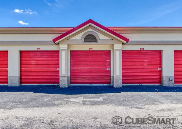 Facility photo: //images.sparefoot.com/medium/634606984533499a8b.jpg