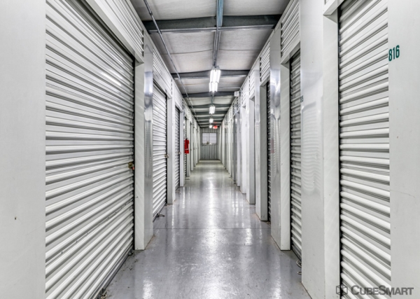 Facility photo: //images.sparefoot.com/medium/634706985b3097b6f8.jpg