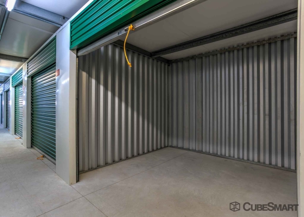 Facility photo: //images.sparefoot.com/medium/634736883493d68539.jpg