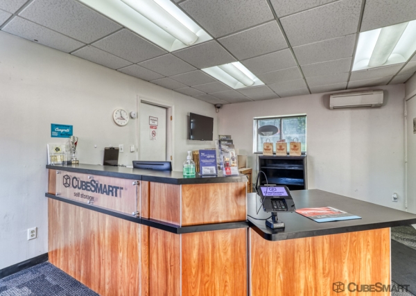 Storage Units at CubeSmart Self Storage - Bristol - 201 Lake Avenue