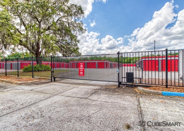 Facility photo: //images.sparefoot.com/medium/6348369708e646dcb7.jpg