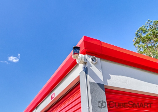 Storage Units at CubeSmart Self Storage - Orlando - 4554 E Hoffner Ave - 4554 Hoffner Ave