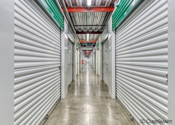 Facility photo: //images.sparefoot.com/medium/6349869fc434e2b843.jpg