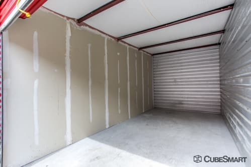 Facility photo: //images.sparefoot.com/medium/6350165fd42c6a096e.jpg