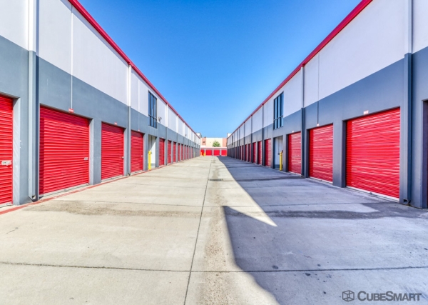 Storage Units at CubeSmart Self Storage - Escondido - 1531 Montiel Road