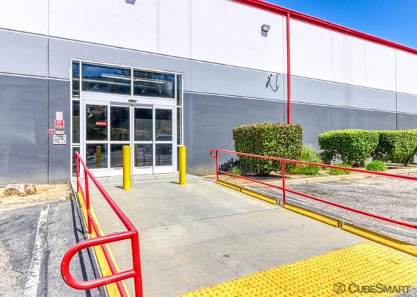 Storage Units at CubeSmart Self Storage - Temecula - 28401 Rancho California Rd - 28401 Rancho California Rd