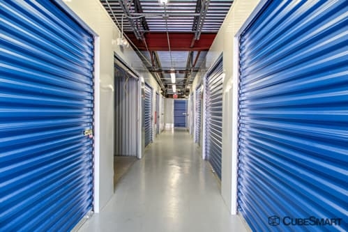 Facility photo: //images.sparefoot.com/medium/6351368808c20df4e0.jpg