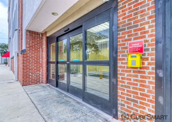 Storage Units at CubeSmart Self Storage - Jacksonville - 645 Park St - 645 Park St