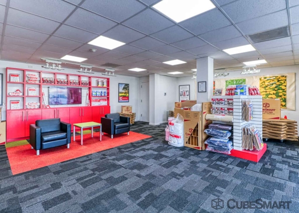 Storage Units at CubeSmart Self Storage - San Antonio - 9238 I-10 - 9238 I-10