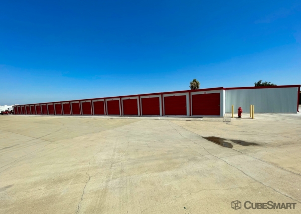 Facility photo: //images.sparefoot.com/medium/635506813177159e23.jpg