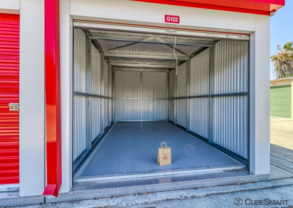 Facility photo: //images.sparefoot.com/medium/635506a3393937dd73.jpg